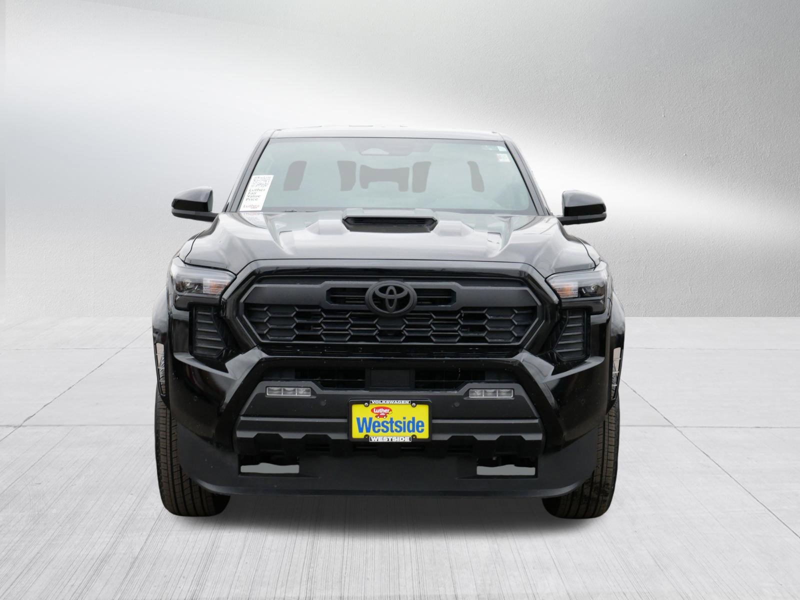 Used 2025 Toyota Tacoma TRD Sport w/ TRD Sport Upgrade Package video 2