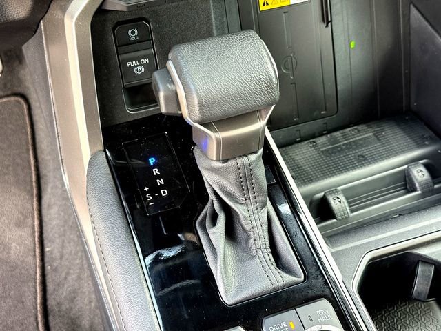 Used 2024 Toyota Tundra Limited AWD/4WD image 18