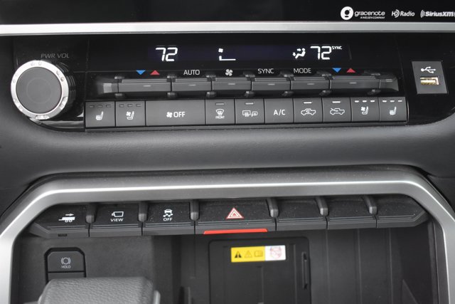 Used 2023 Toyota Tundra Platinum image 27