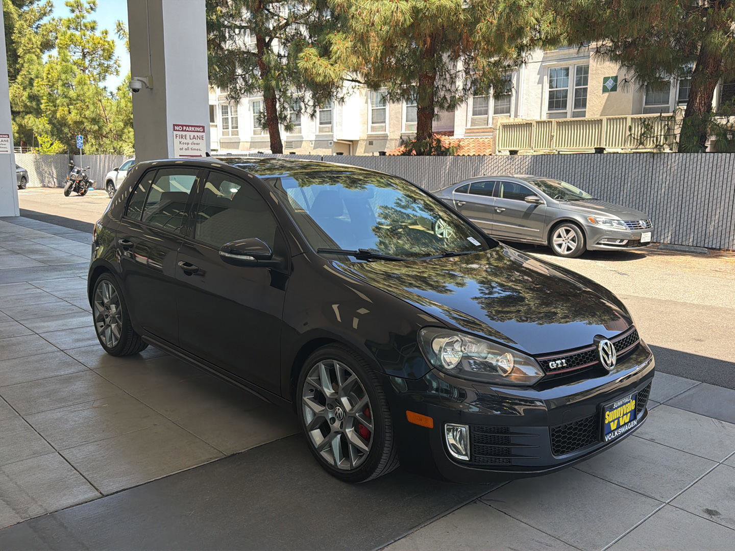 Used 2014 Volkswagen GTI Wolfsburg Edition FWD image 7