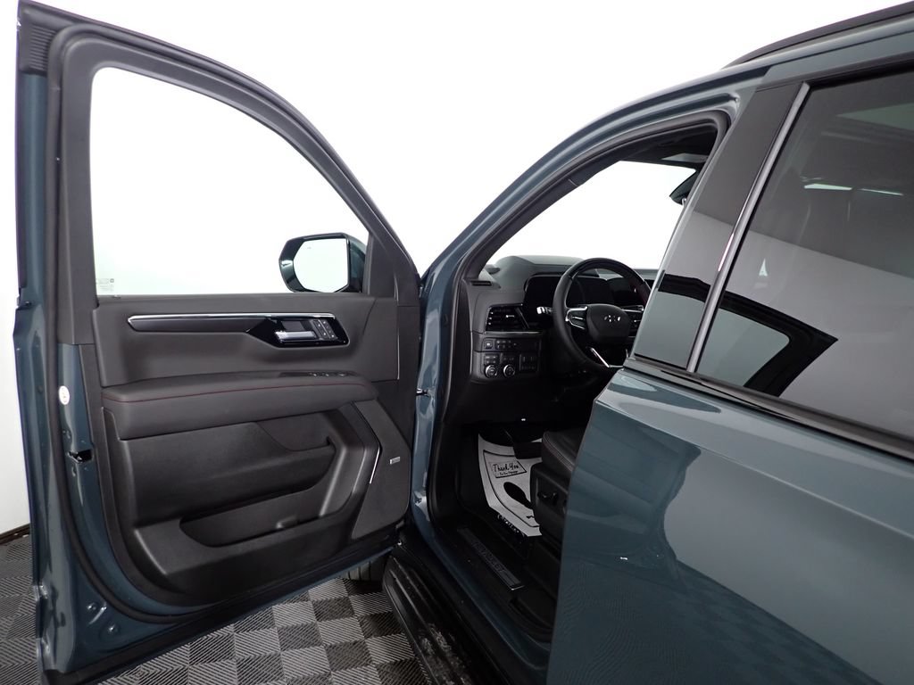 New 2026 Chevrolet Suburban RST w/ Advanced Technology Package AWD/4WD image 27