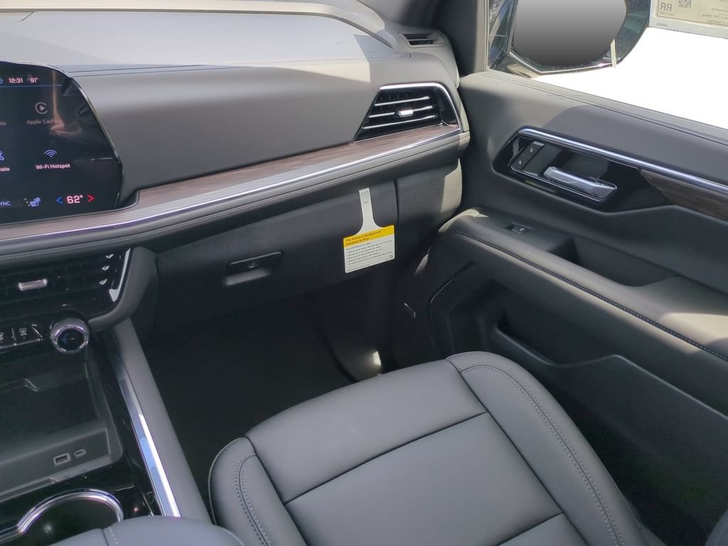 New 2026 Chevrolet Suburban Z71 w/ Z71 Off-Road Package AWD/4WD image 17