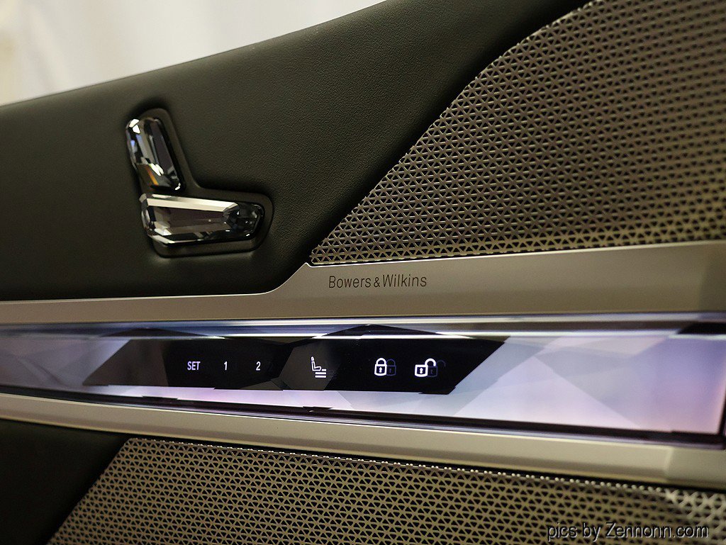 Used 2026 BMW i7 xDrive60 w/ Executive Package image 29