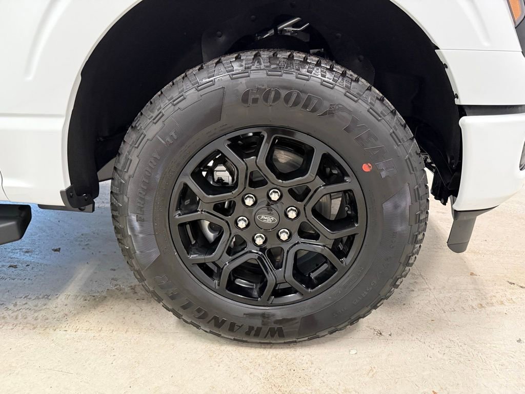 New 2026 Ford F150 XLT w/ Equipment Group 302A MID AWD/4WD image 34
