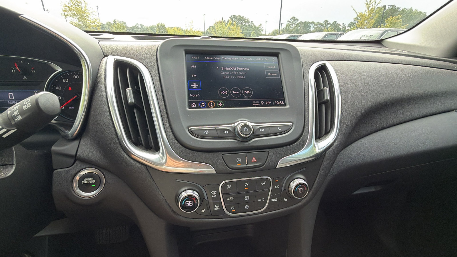 Used 2024 Chevrolet Equinox LT FWD image 32
