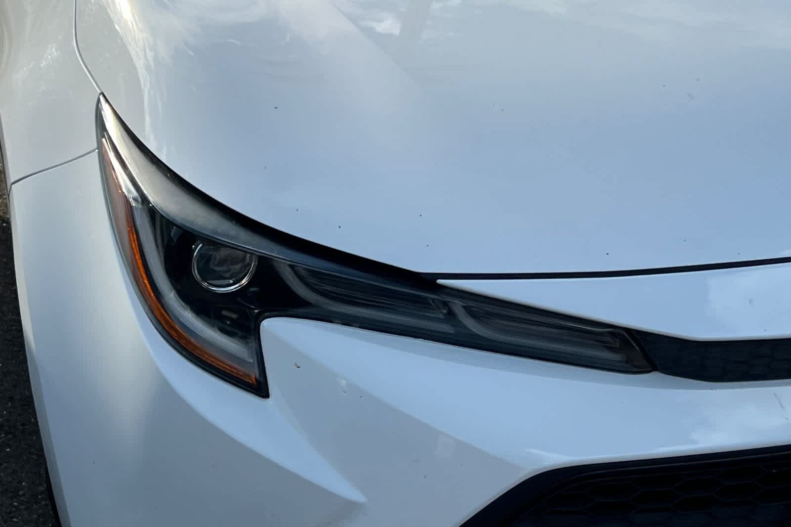 Used 2020 Toyota Corolla LE FWD image 14