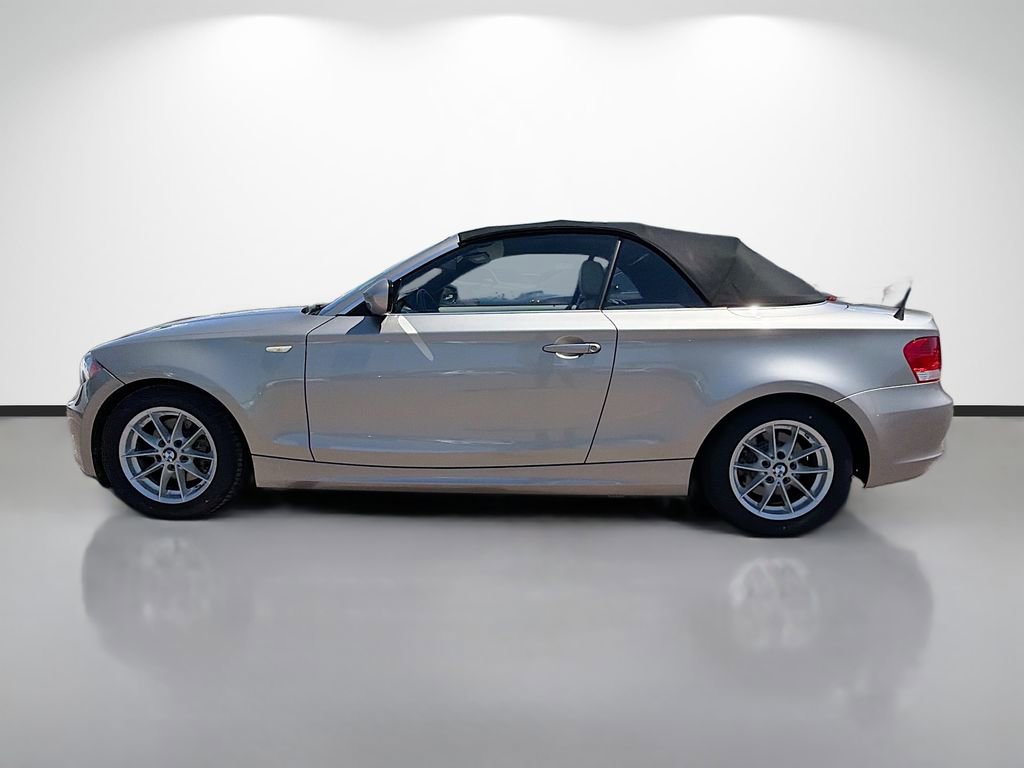 Used 2011 BMW 128i Convertible image 6