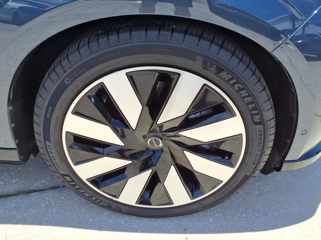 Used 2025 Volvo EX90 Ultra image 9