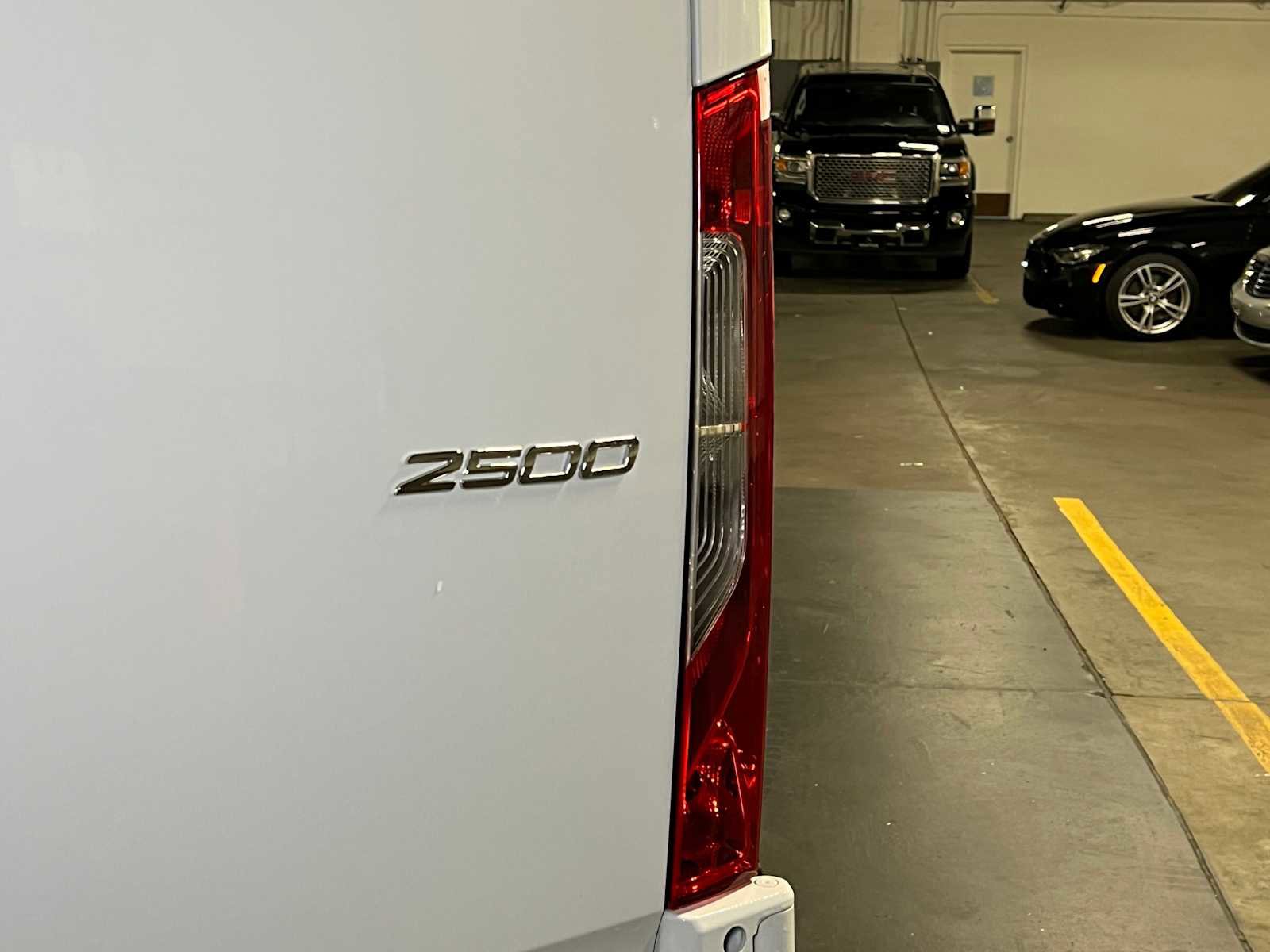 Used 2025 Mercedes-Benz Sprinter 2500 image 15