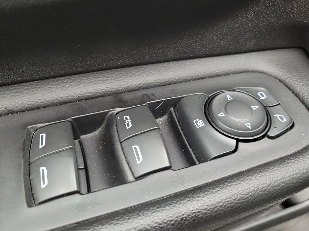 Used 2024 GMC Terrain SLT image 27