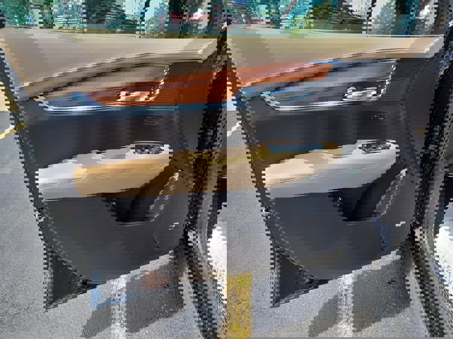 Used 2017 Cadillac XT5 Platinum image 19