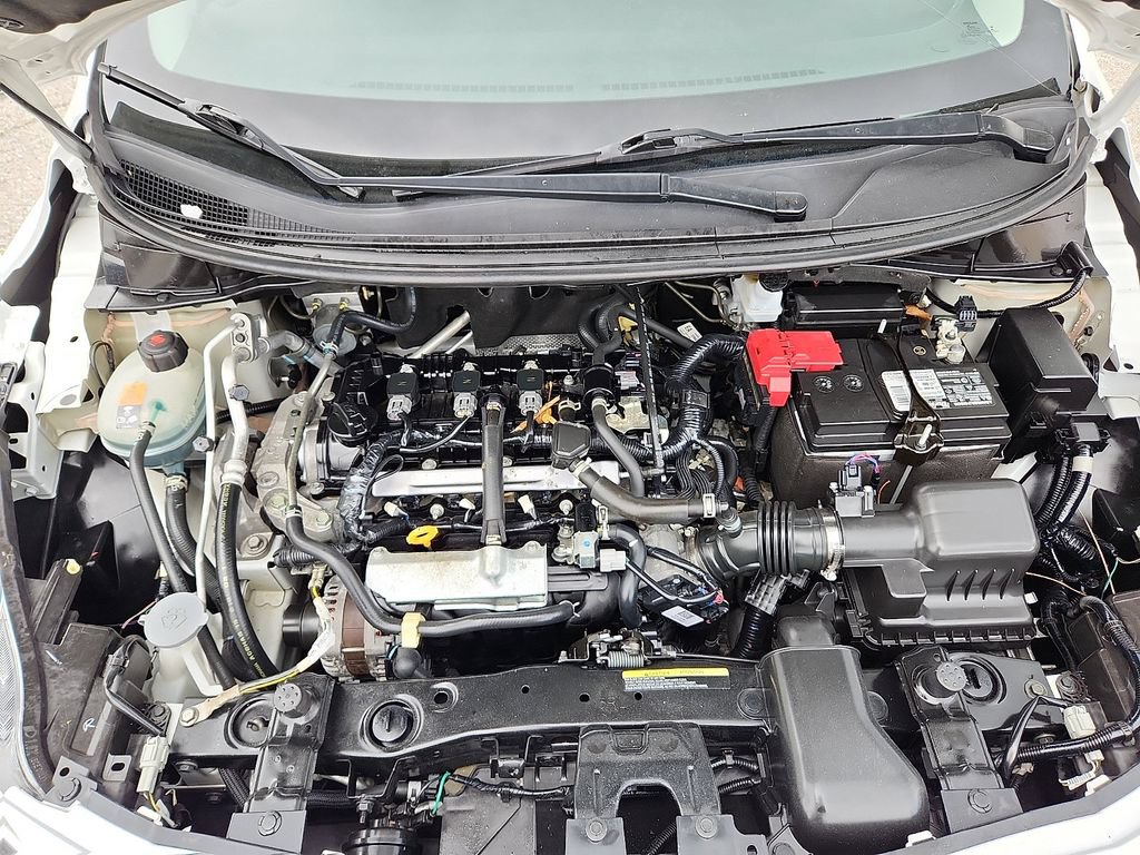 Used 2021 Nissan Versa SV FWD image 21