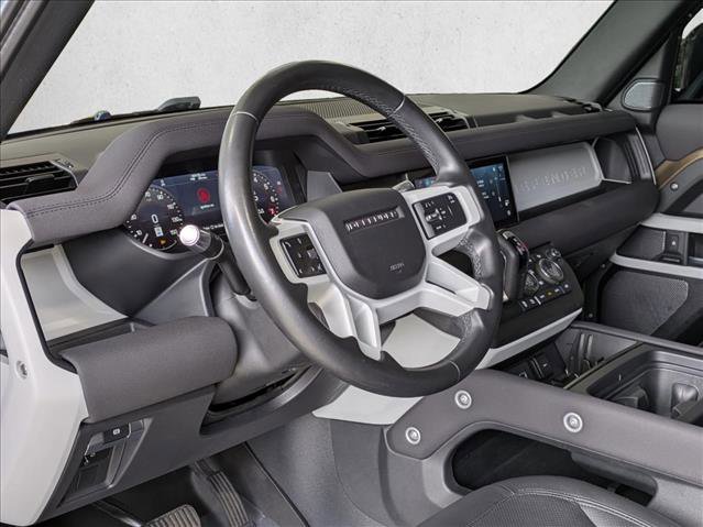 Used 2022 Land Rover Defender 110 S image 11