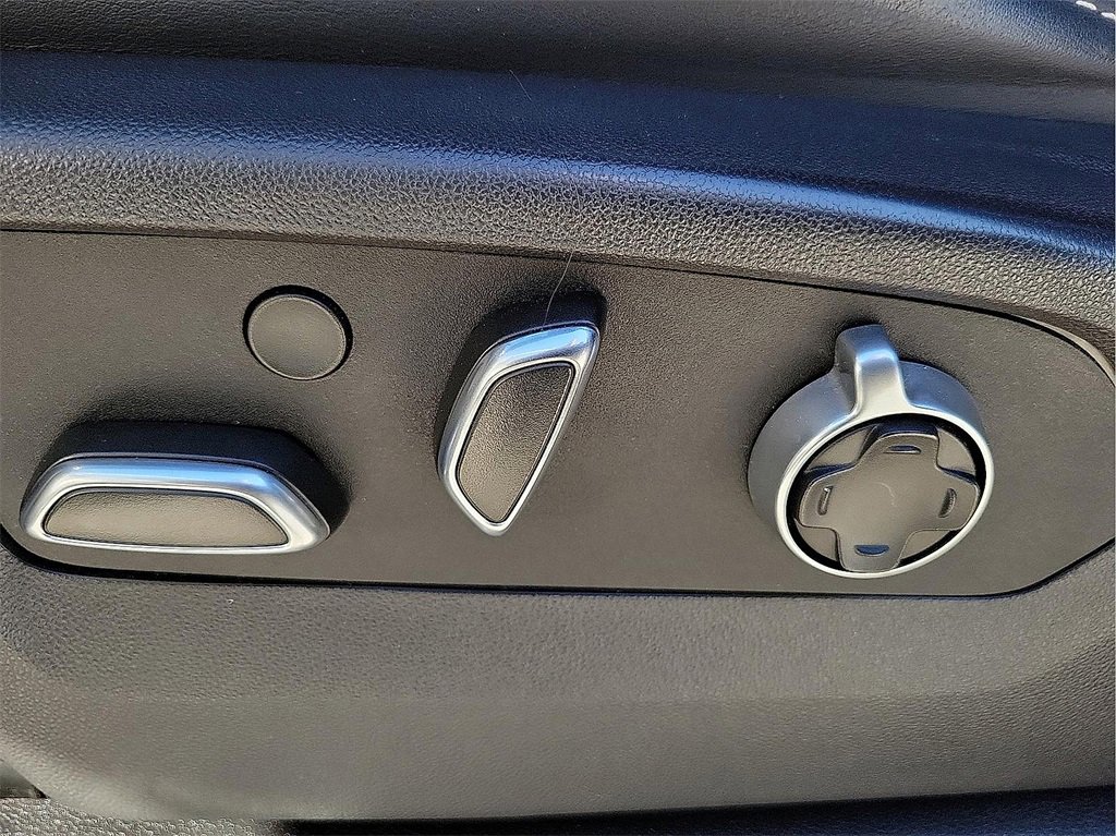 Certified 2024 GMC Sierra 2500 Denali Ultimate image 15