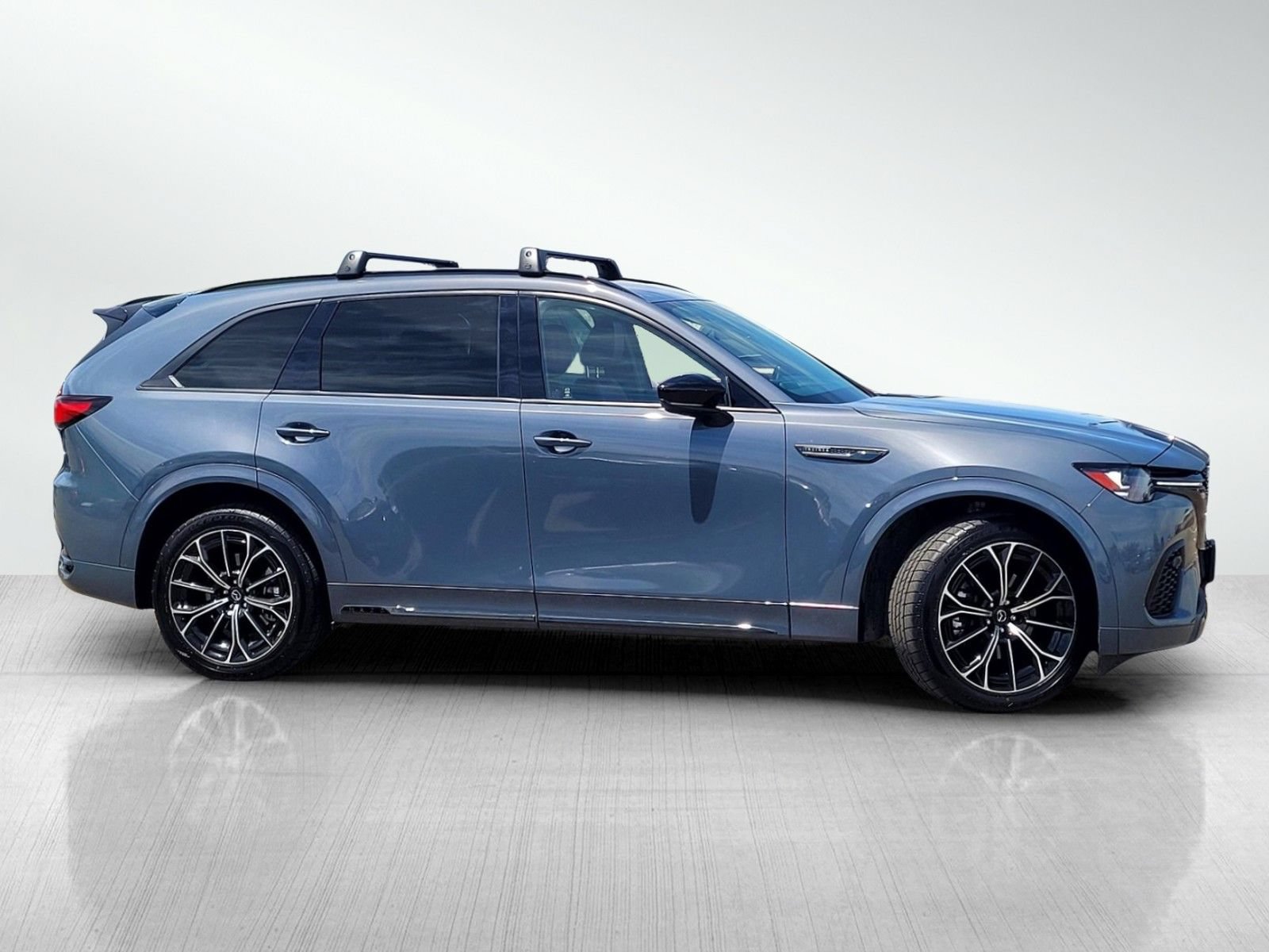 Certified 2025 MAZDA CX-70 3.3 Turbo S w/ Premium Package AWD/4WD image 3