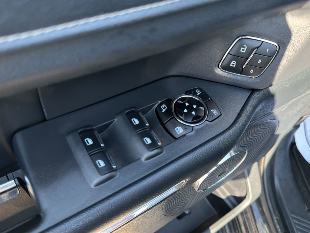 Used 2023 Ford Expedition Max XLT image 20