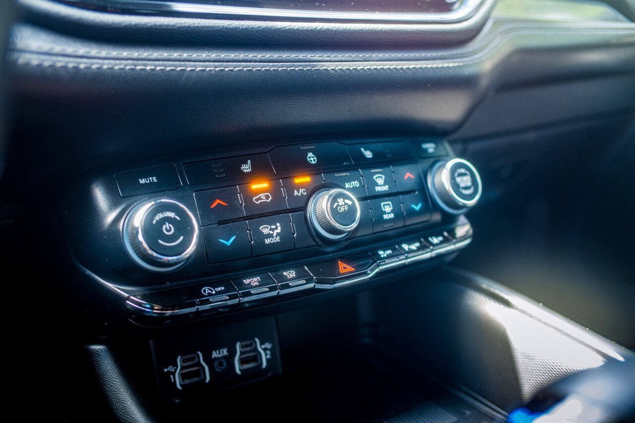 Used 2022 Dodge Durango GT image 22