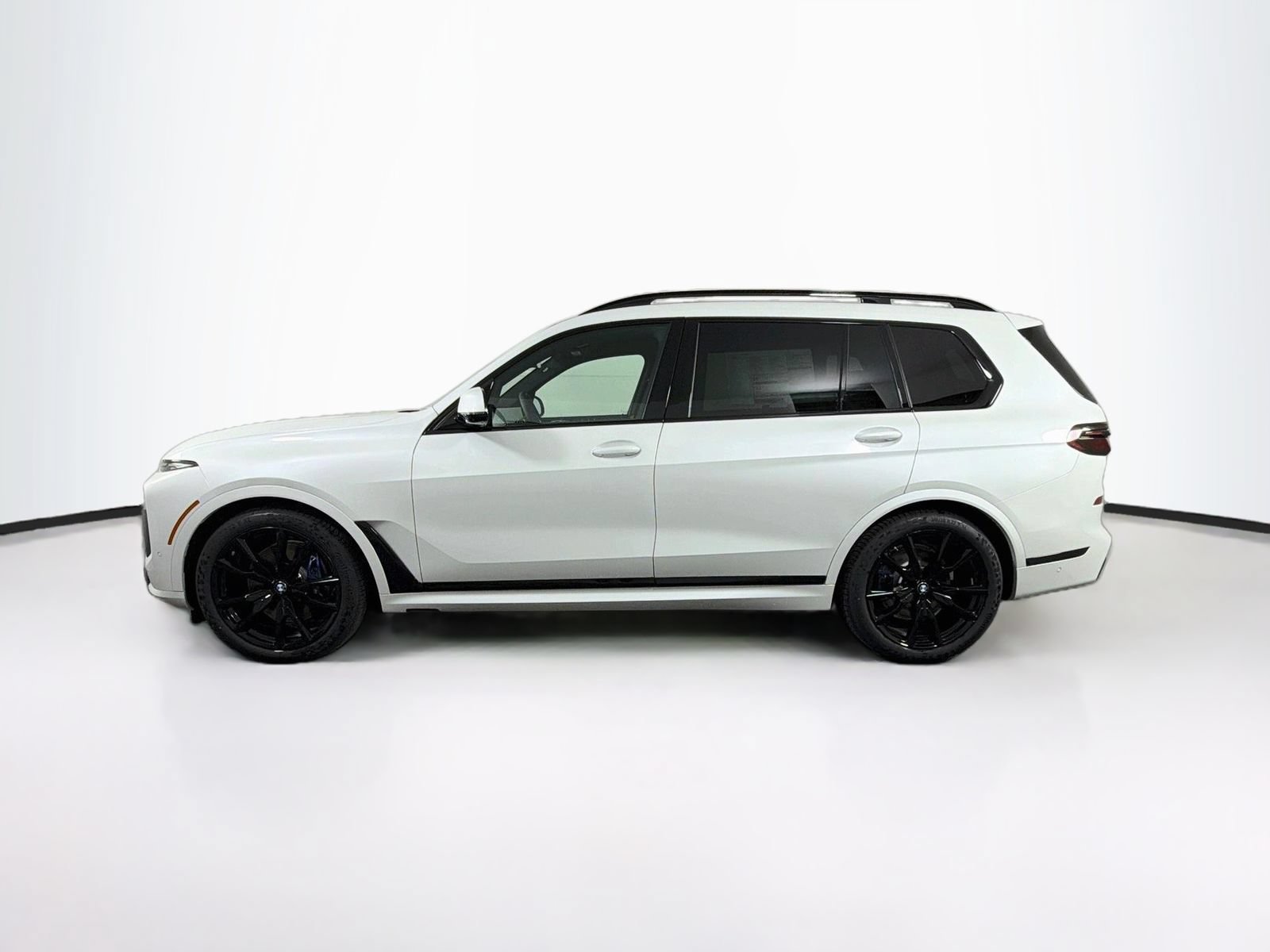 New 2027 BMW X7 xDrive40i w/ M Sport Package AWD/4WD image 4