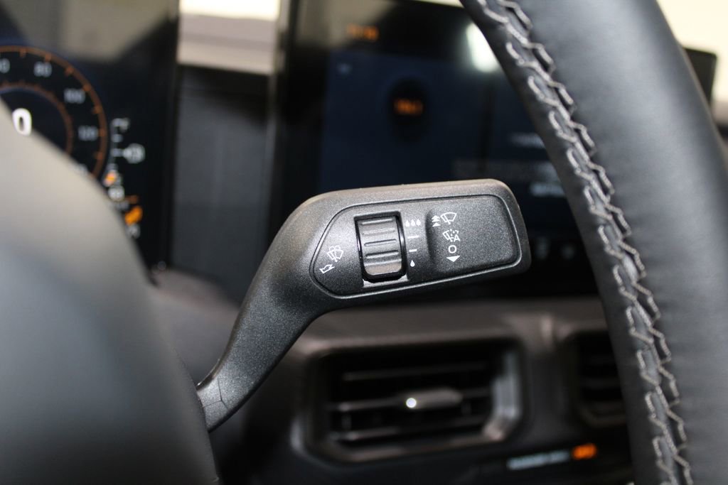 New 2025 Ford Mustang Coupe image 33