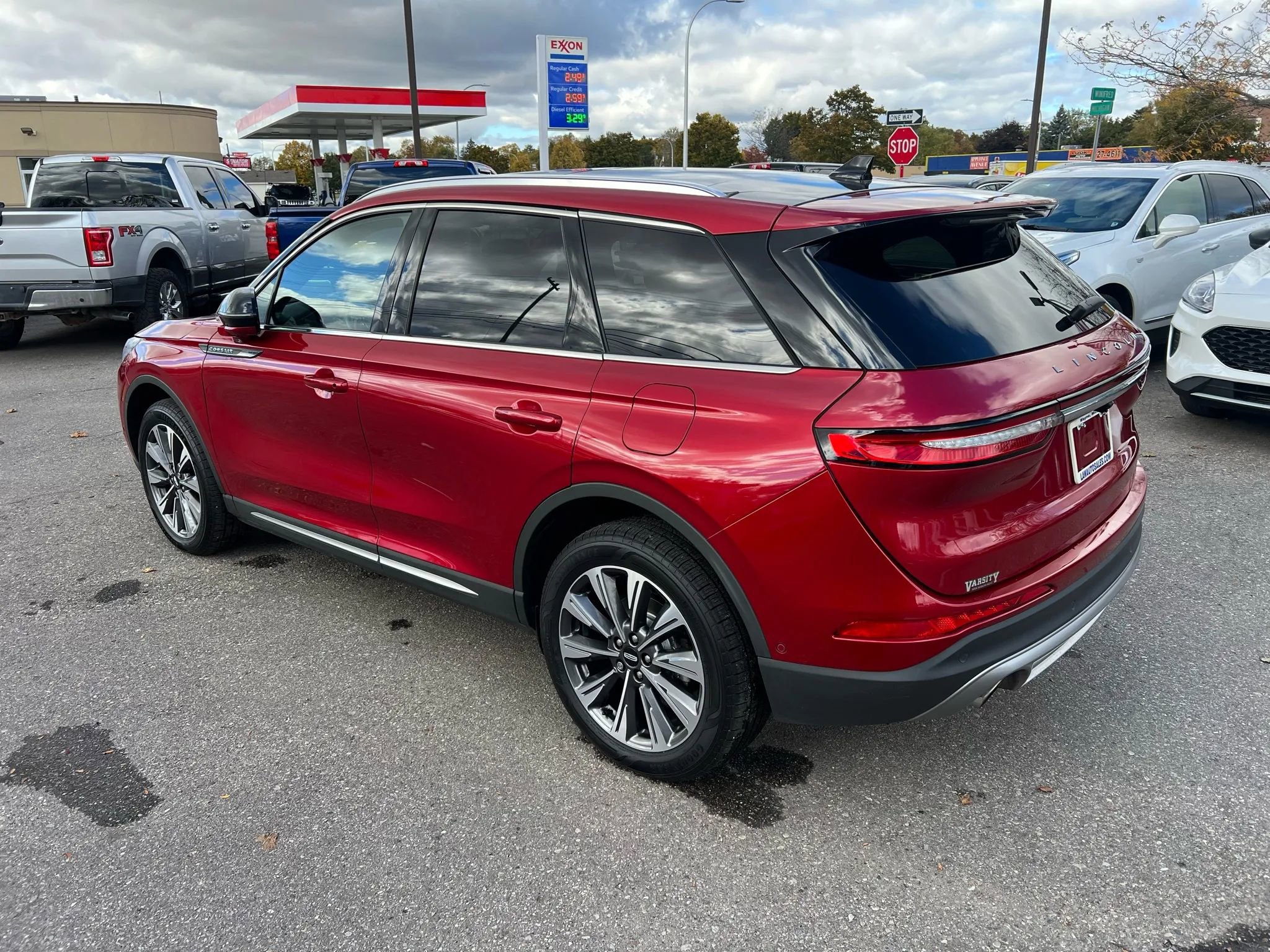 Used 2022 Lincoln Corsair Reserve w/ Equipment Group 201A image 3