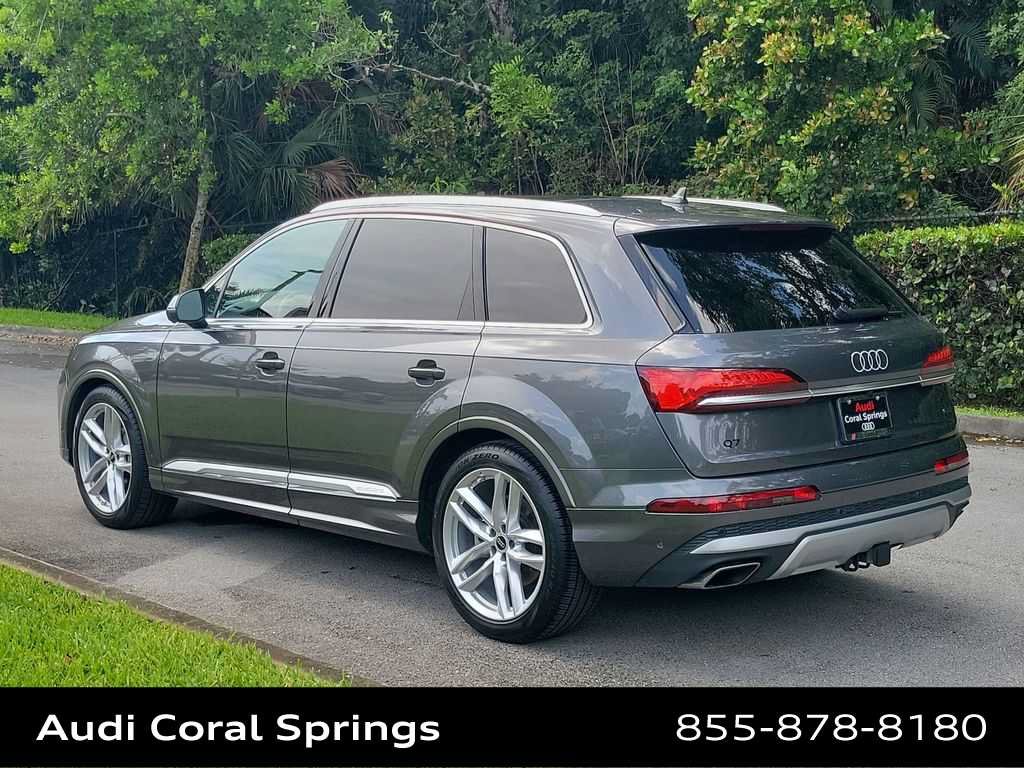 Certified 2025 Audi Q7 3.0T Premium Plus w/ Premium Plus Package AWD/4WD image 12