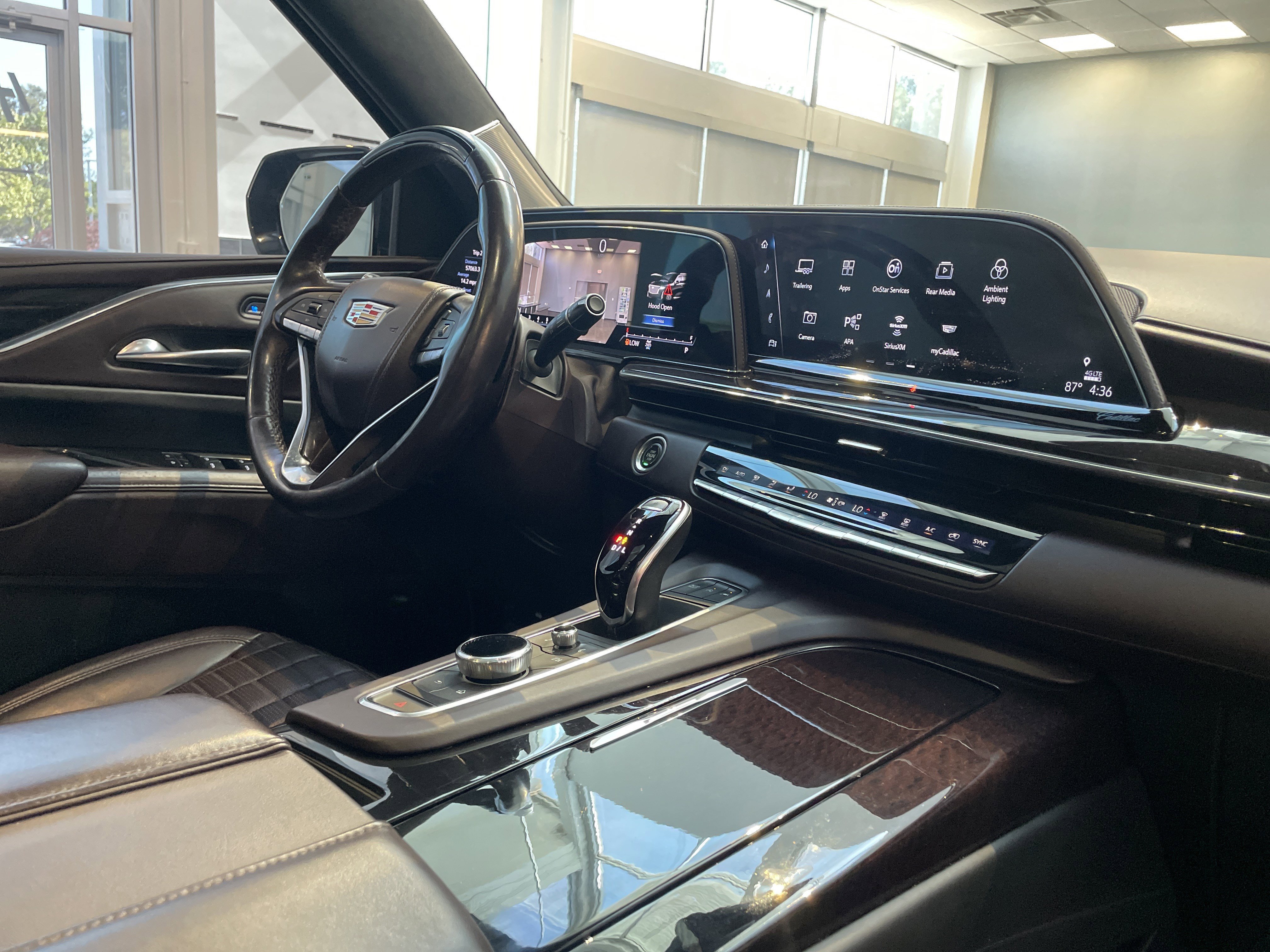 Used 2021 Cadillac Escalade Sport Platinum image 39