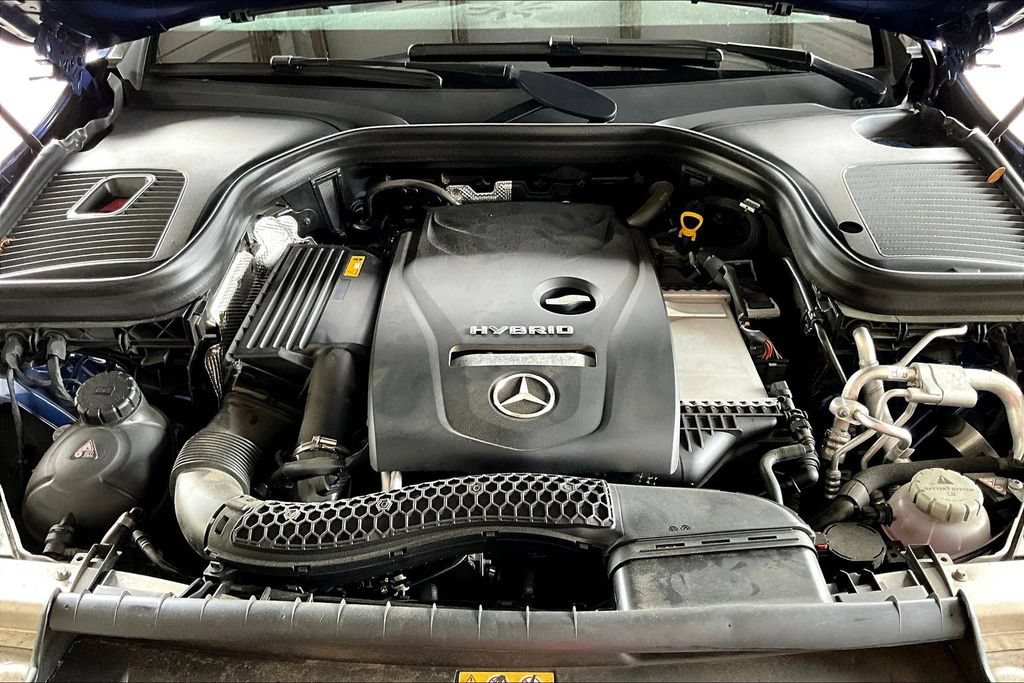 Used 2018 Mercedes-Benz GLC 350e 4MATIC image 30