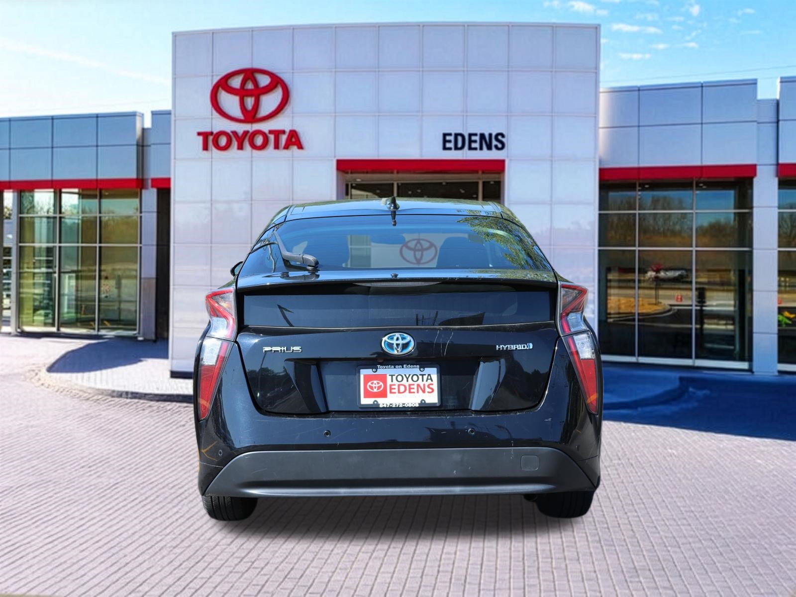 Used 2017 Toyota Prius Three FWD image 4