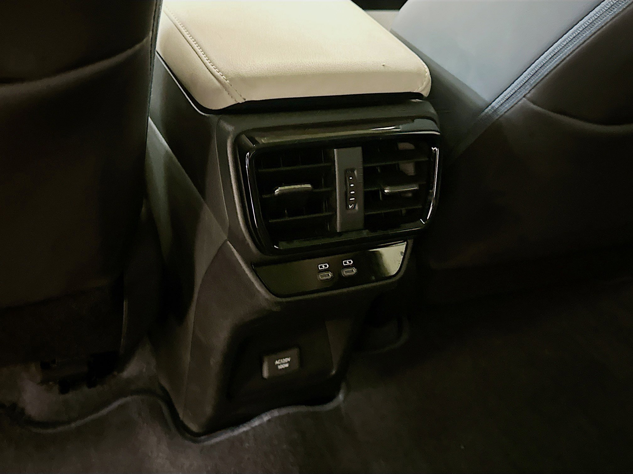 Used 2023 Lexus RZ 450e Premium w/ Technology Package image 29