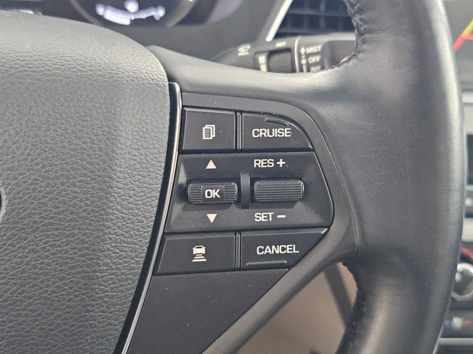 Used 2017 Hyundai Sonata Limited w/ Ultimate Package 04 FWD image 28