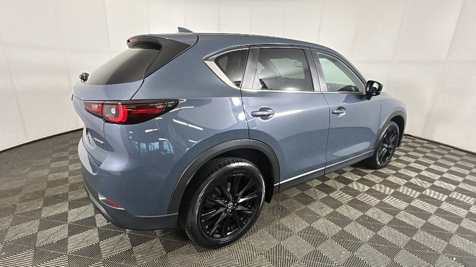 Used 2025 MAZDA CX-5 Carbon Edition AWD/4WD image 3