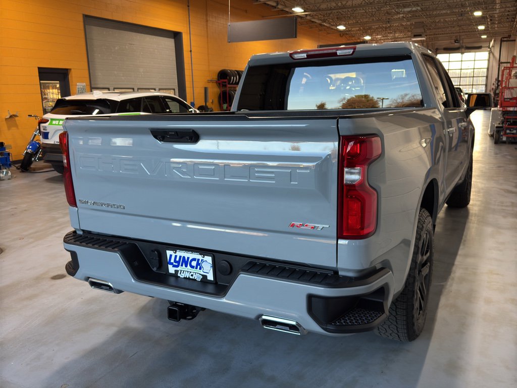 Used 2024 Chevrolet Silverado 1500 RST image 5