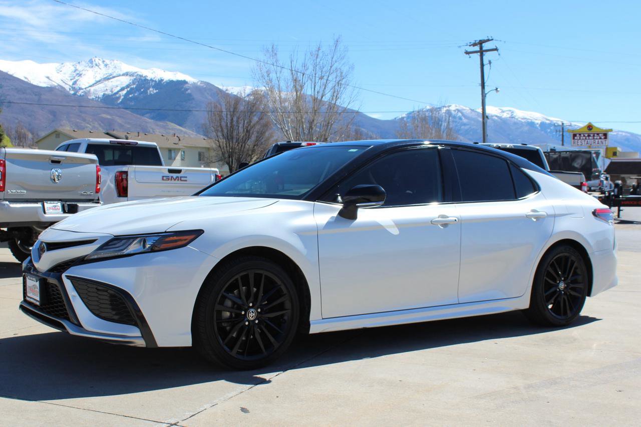Used 2023 Toyota Camry XSE FWD image 29