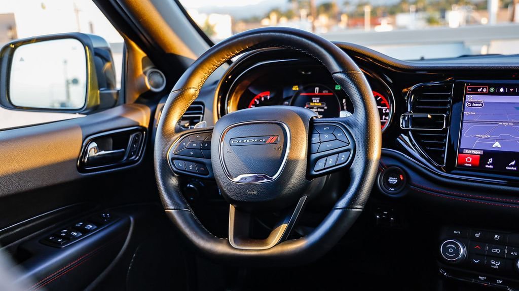 Used 2025 Dodge Durango R/T image 18