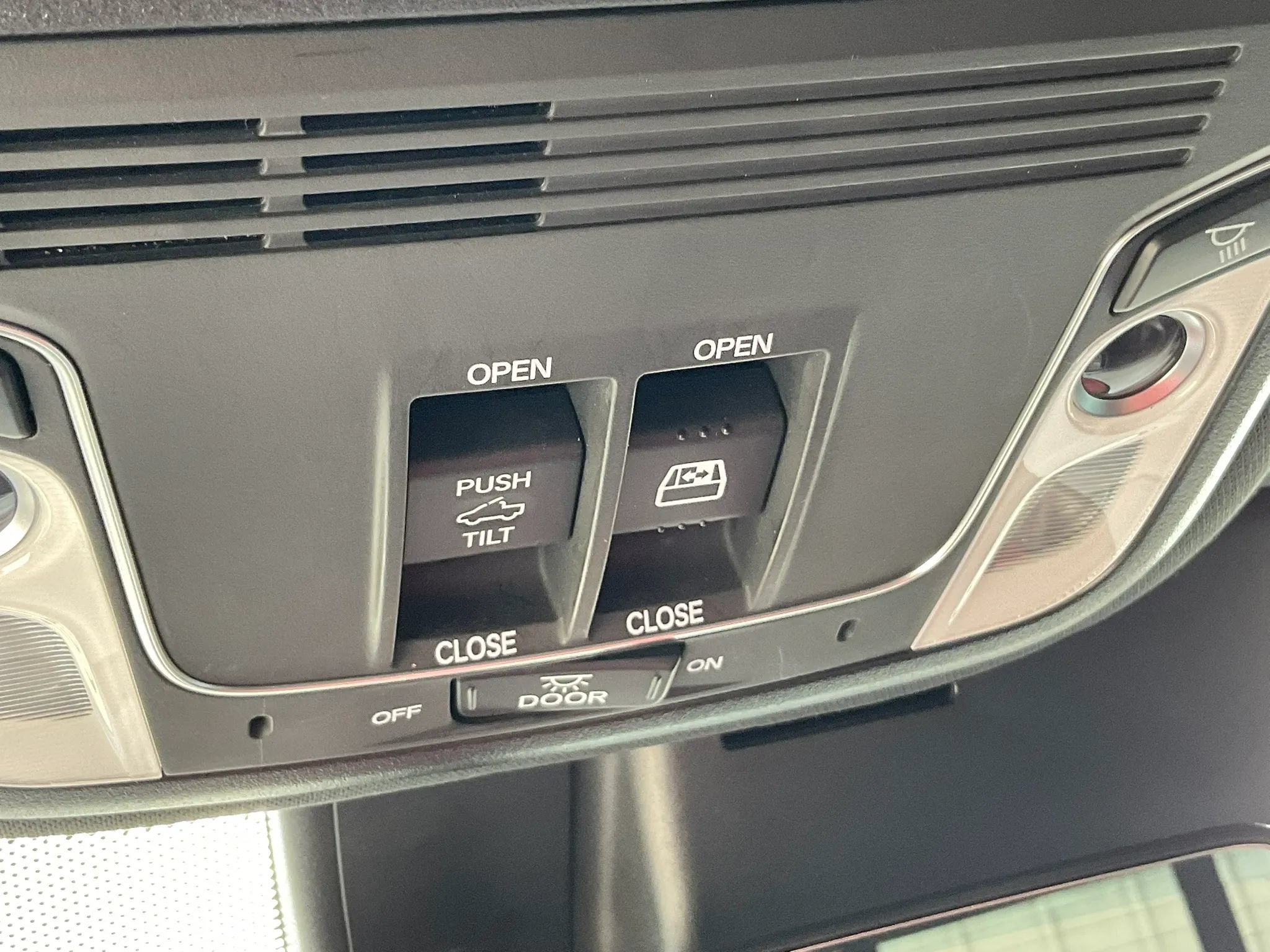 Used 2021 Honda Ridgeline Black Edition image 28