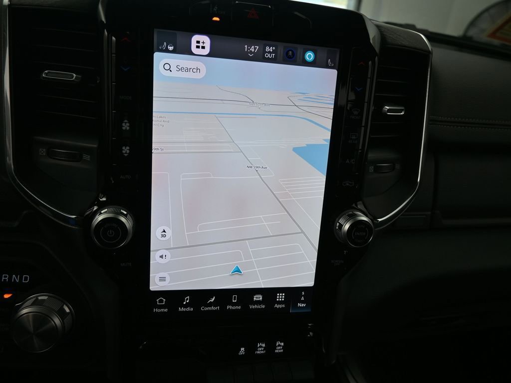 Used 2025 RAM 1500 Laramie image 19