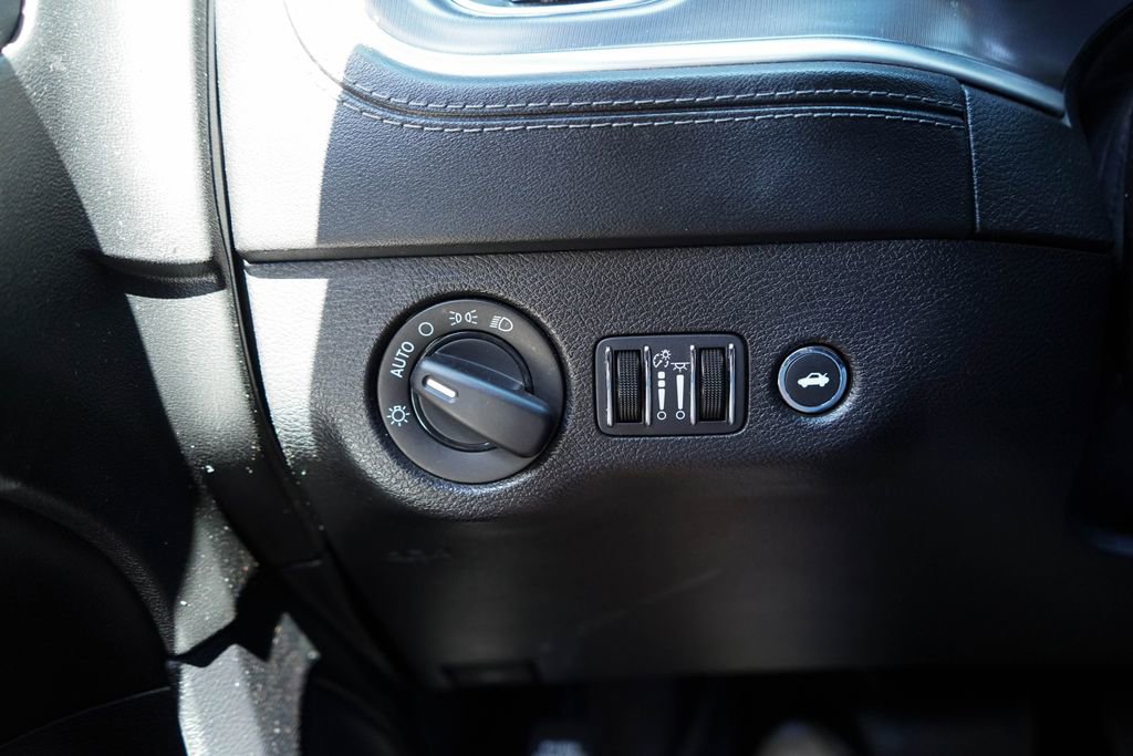 Used 2021 Dodge Charger SXT w/ Plus Group image 26