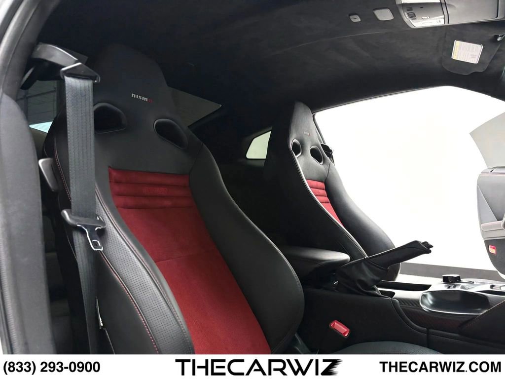 Used 2018 Nissan GT-R NISMO AWD/4WD image 95