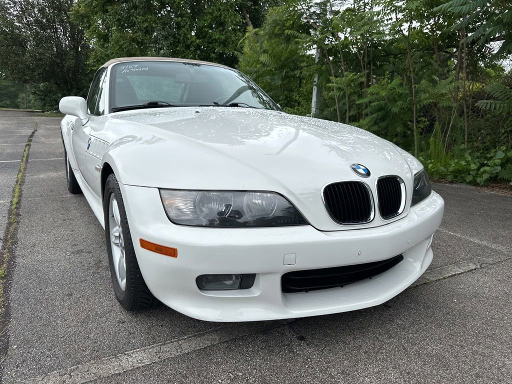Used 2001 BMW Z3 2.5i RWD video 1
