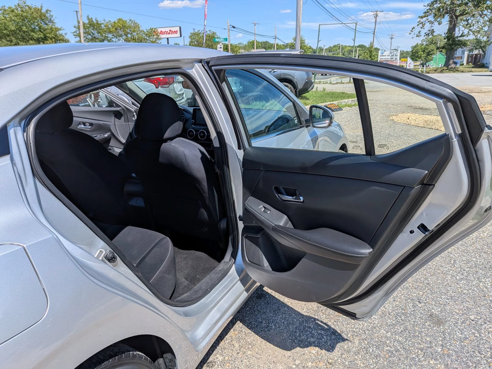Used 2020 Nissan Sentra SV FWD image 19
