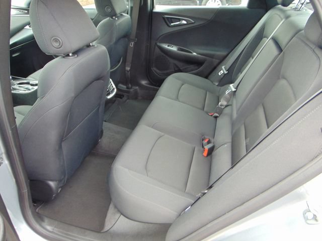 Used 2025 Chevrolet Malibu LT FWD image 21