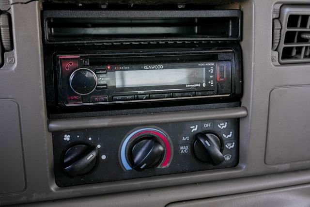 Used 2001 Ford F350 Lariat image 48