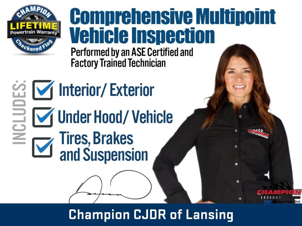 Used 2023 Jeep Renegade Trailhawk AWD/4WD image 16