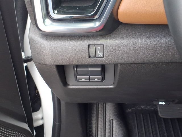 Used 2025 GMC Canyon AT4 w/ Nightfall Edition AWD/4WD image 21
