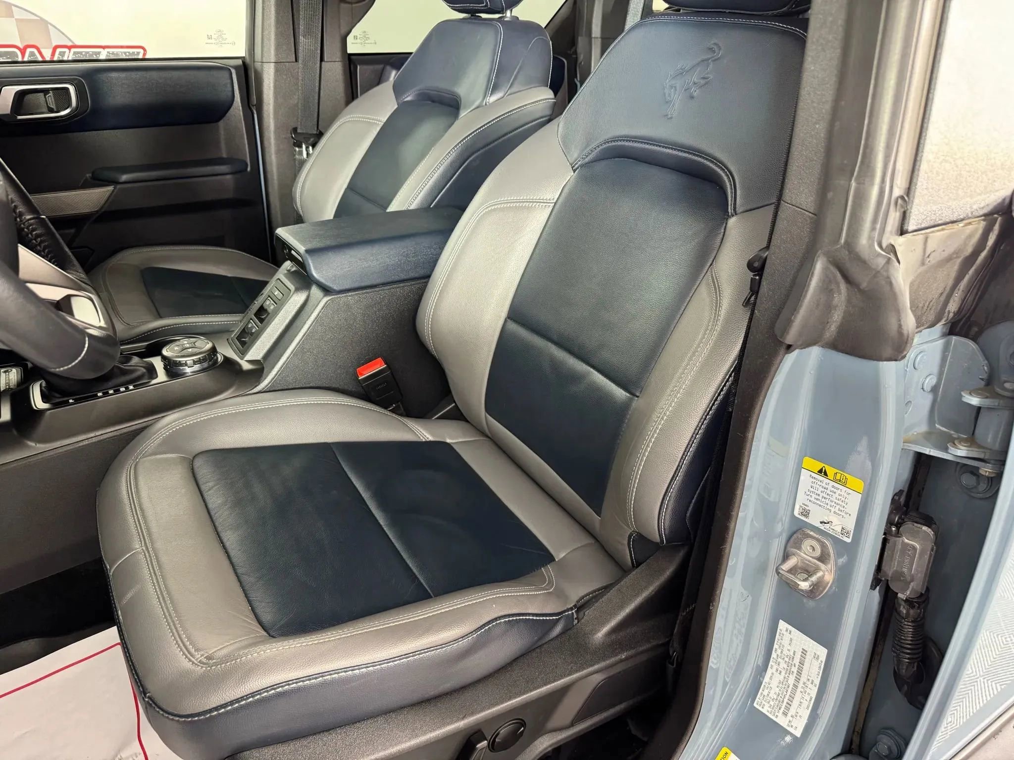 Used 2023 Ford Bronco Outer Banks image 32