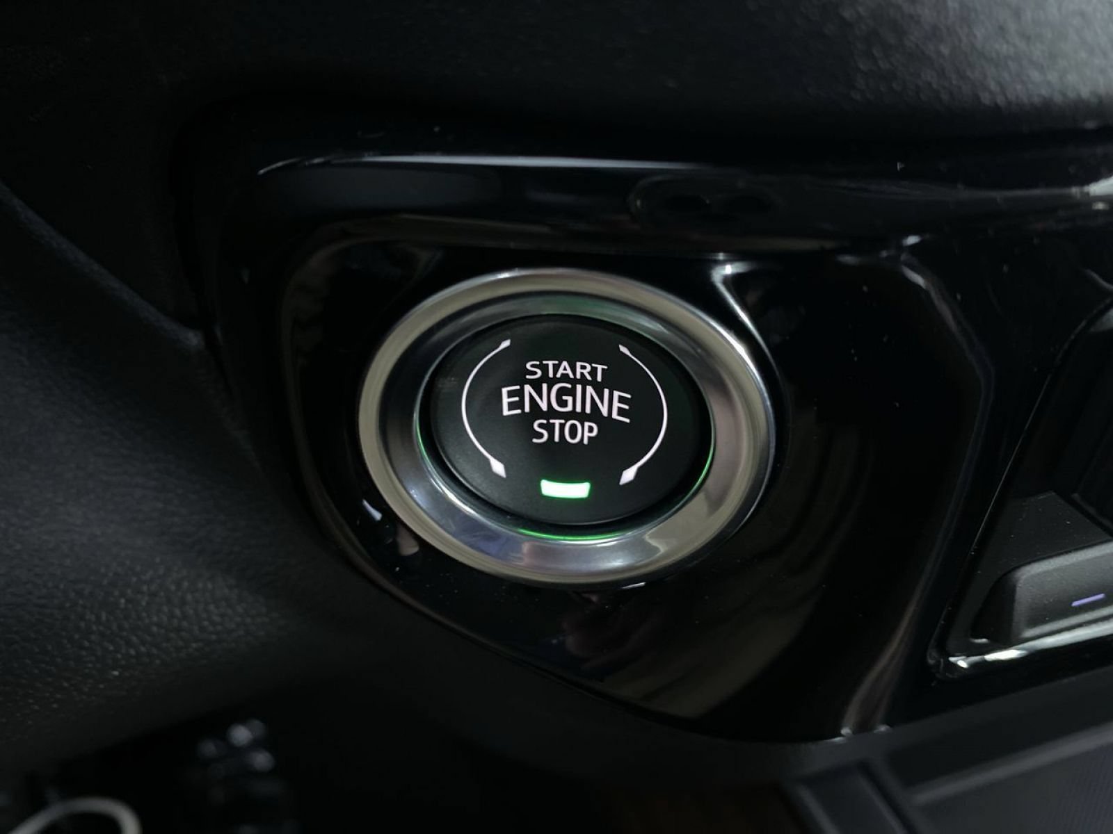 New 2026 Chevrolet Silverado 1500 High Country w/ Midnight Edition AWD/4WD image 9