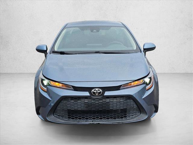 Used 2022 Toyota Corolla LE image 2
