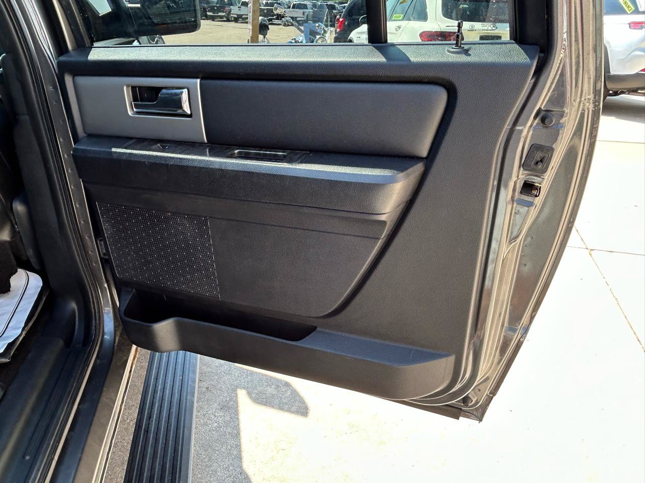 Used 2015 Ford Expedition EL Limited w/ Equipment Group 301A AWD/4WD image 16