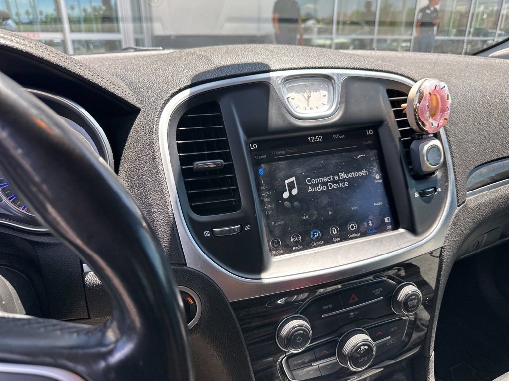 Used 2019 Chrysler 300 Touring w/ Sport Appearance Package RWD image 3
