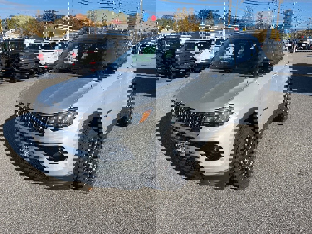 New 2026 Jeep Compass Limited image 3